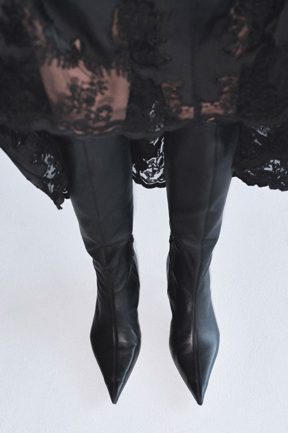 Skinnhælte stikk ankelstøvler